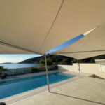 Sonnensegel-elektrisch-aufrollbar-Pool