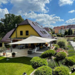 Sonnensegel-elektrisch-aufrollbar-Terrasse-5